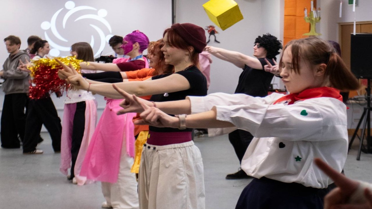 photo_5413750274989429576_y (3) (1) (2).jpg